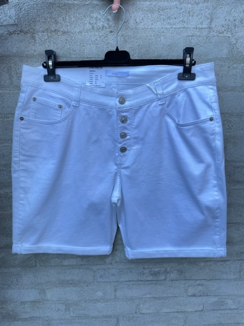 Hvide demin shorts fra Mac Jeans
